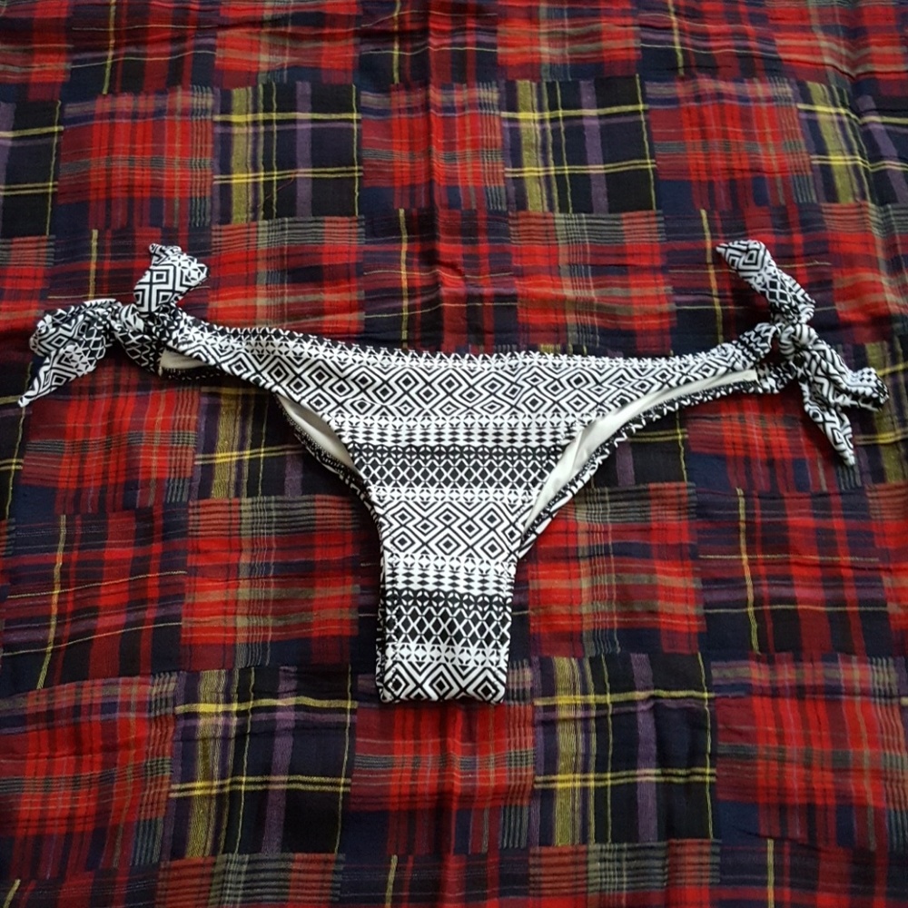 Victoria's Secret Bikini Bottom - S